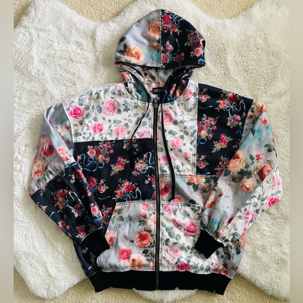 Current Mood Late Riser Floral Patchwork Hoodie S… - image 5